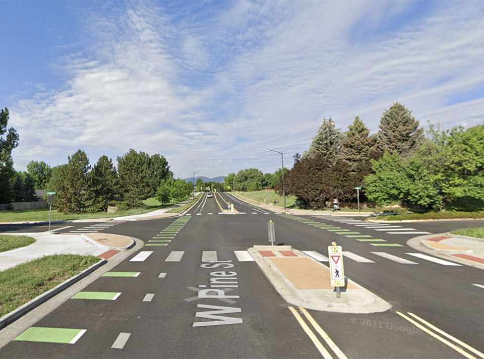 Louisville CO built multimodal crossing of West Pine Street